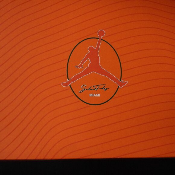 Nike Air Jordan 3 Retro SP x SoleFly Miami Hurricanes Fruits of our Labor SZ 13 main image 11